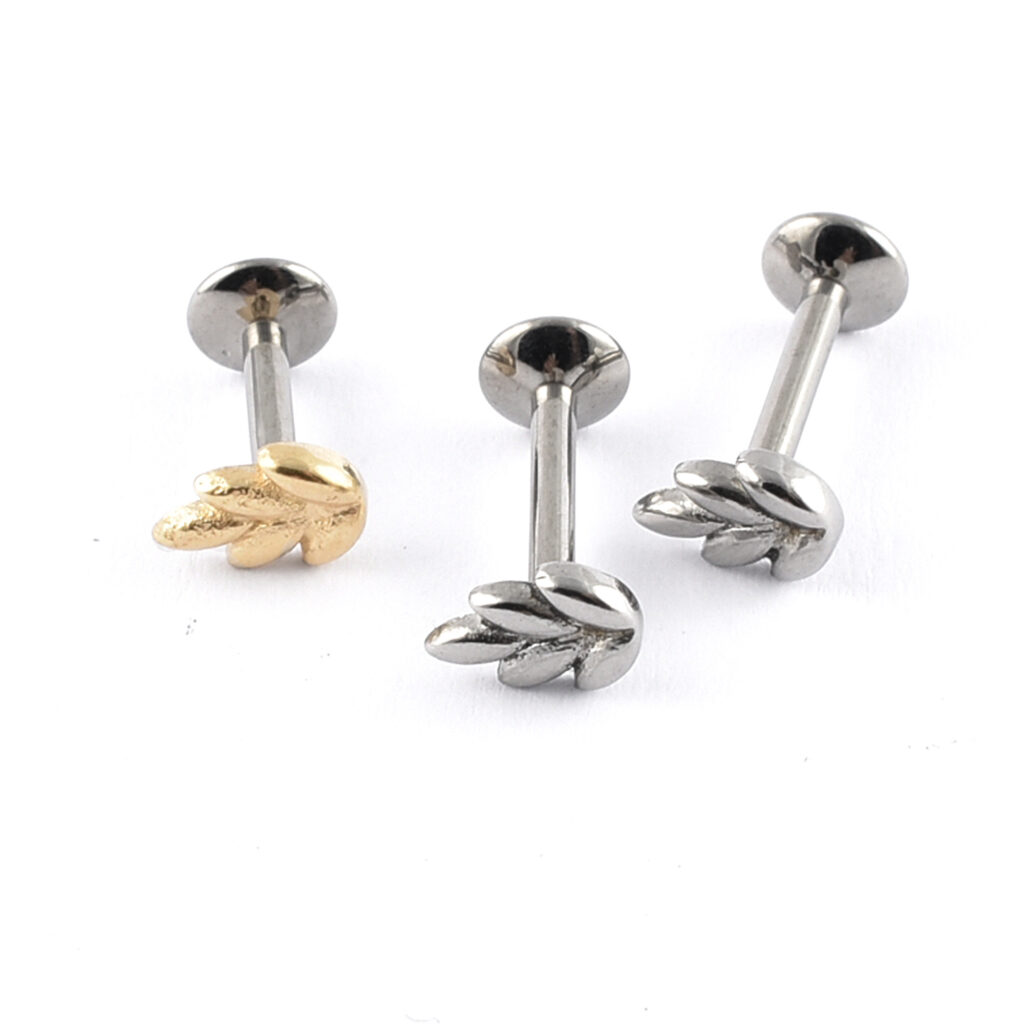 Titanium labret with fern leaf