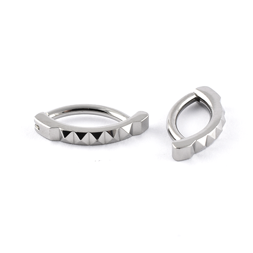 Titanium Curved Square-Cut Rook Ring